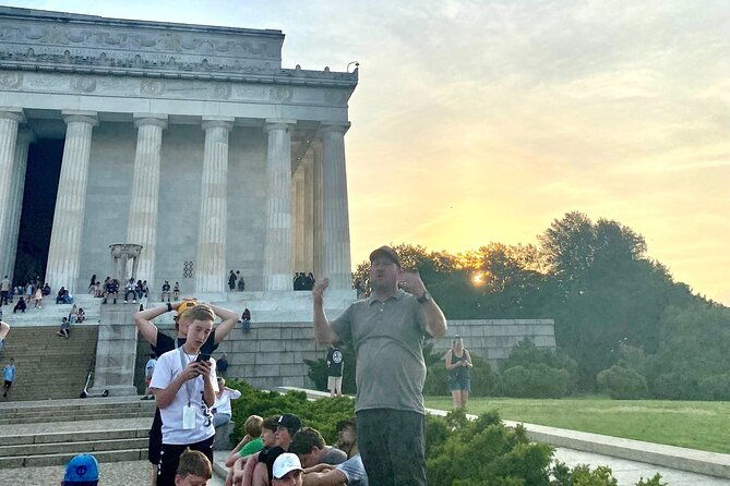 private-dc-guided-bus-tour-with-step-off-guide