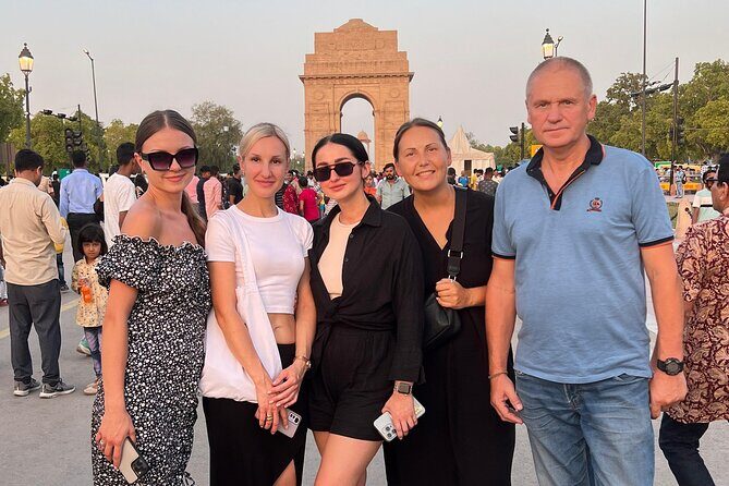 Private Delhi City Tour With Guide, Ac Transport & Entry Fee - Stop 3: India Gate