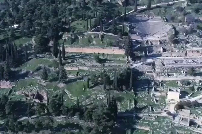 private-delphi-tour-with-a-pickup