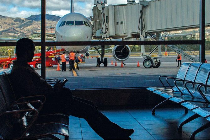 private-departure-transfer-from-quito-to-the-airport-one-way
