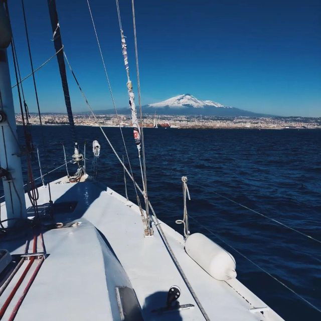 private-dinner-on-a-sailboat-in-taormina