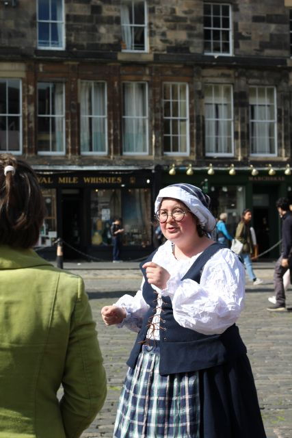 private-discovery-tour-edinburghs-strange-secret-history