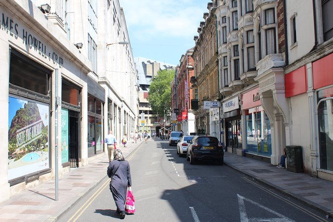 private-doctor-who-walking-tour-of-cardiff