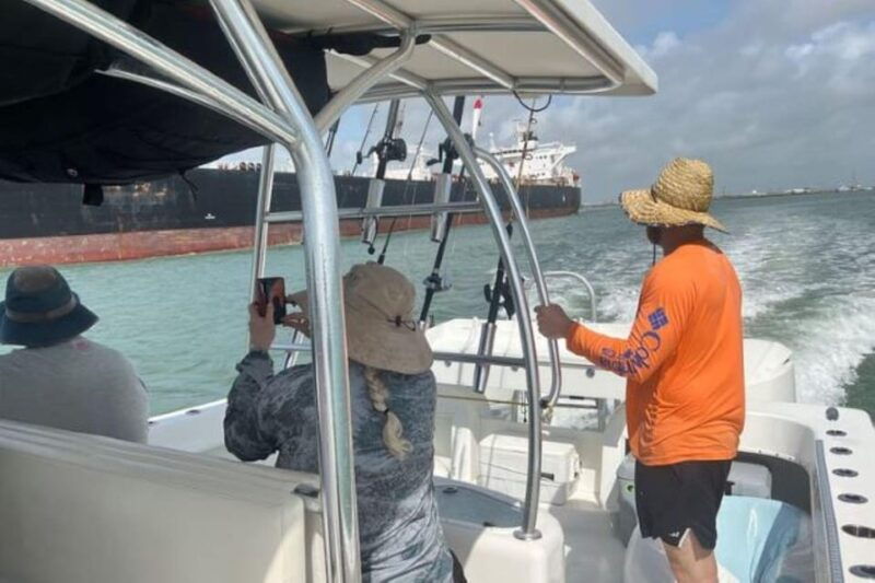 private-dolphin-watch-boat-tour-port-aransas-texas