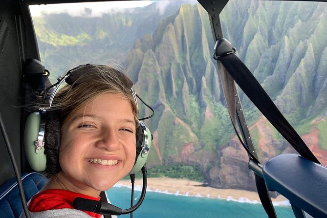 private-doors-off-kauai-helicopter-ultimate-waterfalls-canyons