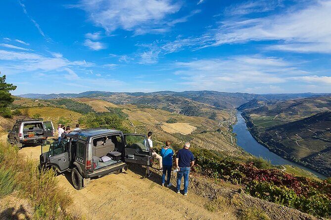 Private Douro and Porto 4x4 Tour with Wine Tasting and Boat Trip - Exploring the Itinerary: What to Expect at Each Stop  