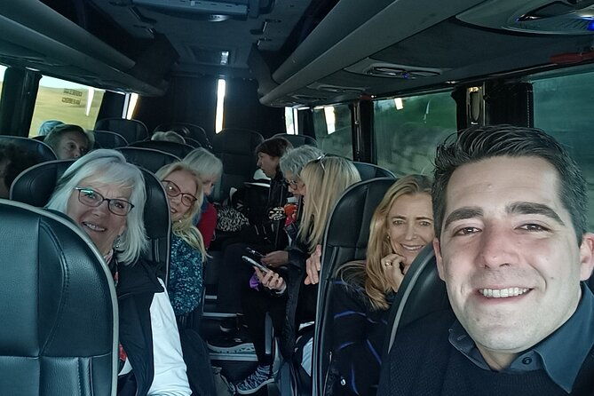 private-douro-valley-tour-with-sommelier-lunch-and-wine-tasting