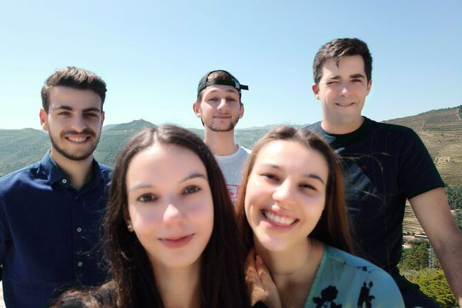 private-douro-valley-tour-with-sommelier-lunch-and-wine-tasting