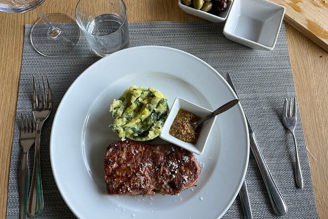 private-douro-valley-tour-with-yacht-wine-tasting-and-lunch