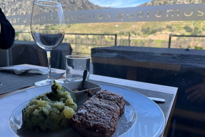 private-douro-valley-tour-with-yacht-wine-tasting-and-lunch