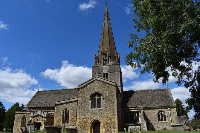 private-downton-abbey-tour-including-bampton-cogges-farm-and-highclere