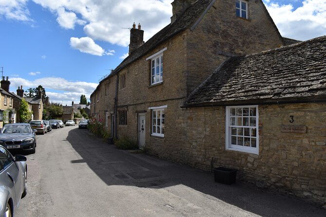 private-downton-abbey-tour-including-bampton-cogges-farm-and-highclere