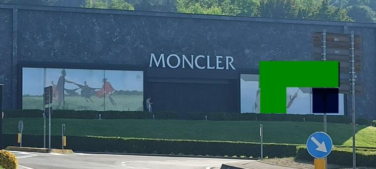 private-driver-for-shopping-to-the-mall-and-prada-outlet