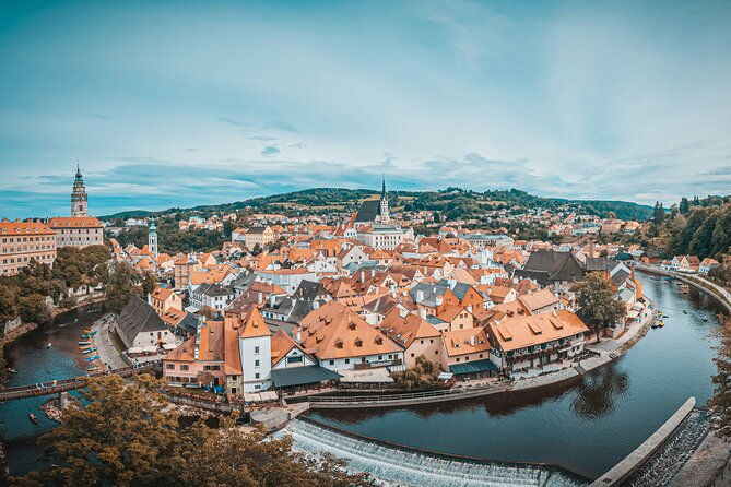 private-driver-from-prague-to-vienna-with-a-stop-in-cesky-krumlov