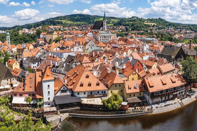 private-driver-from-prague-to-vienna-with-a-stop-in-cesky-krumlov