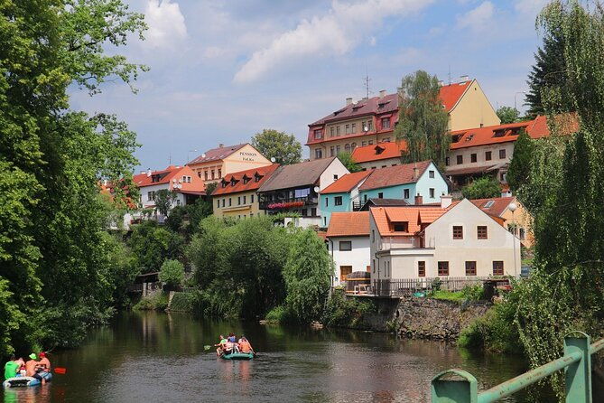 private-driver-from-prague-to-vienna-with-a-stop-in-cesky-krumlov
