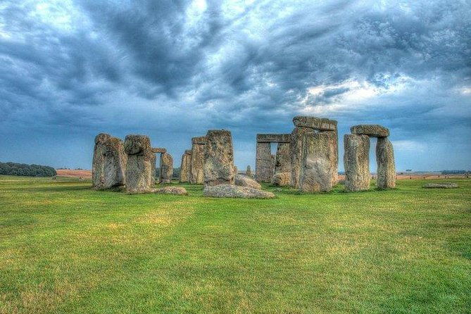 private-driver-guided-tour-stonehenge