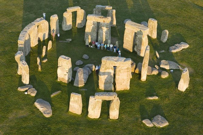 private-driver-guided-tour-stonehenge