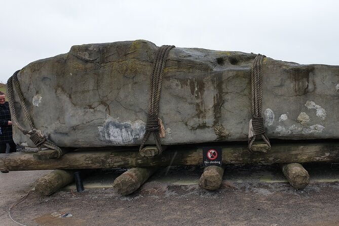 private-driver-guided-tours-windsor-castle-stonehenge-2