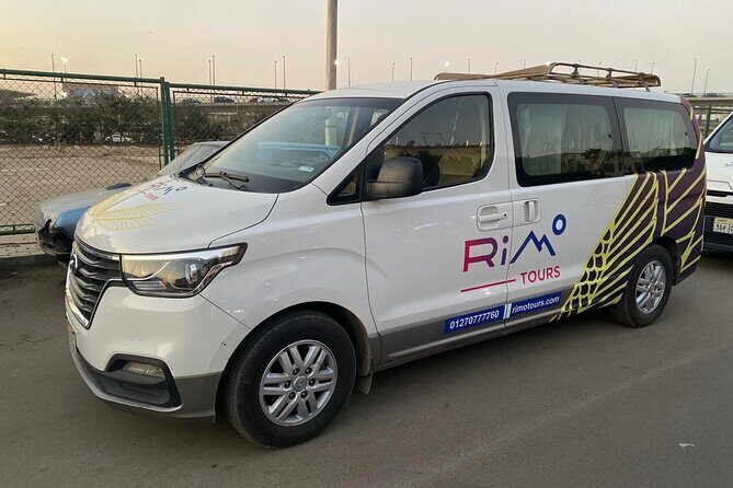 Private Dubai Airport Transfer DXB to Dubai City - The Benefits of Real-Time Flight Tracking