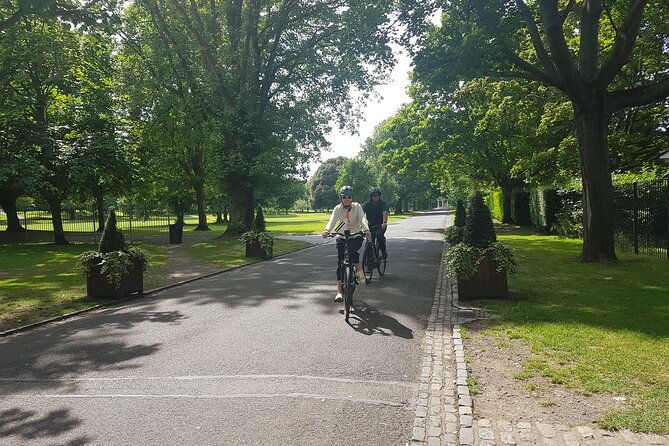 private-dublin-historical-and-heritage-tour-by-bike