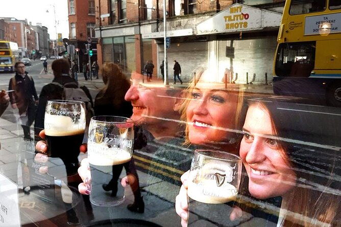 private-dublin-sights-and-pints-walking-tour