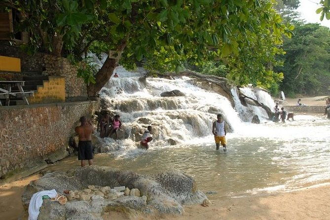 private-dunns-river-falls-and-bamboo-beach-club-tour-from-grand-palladium