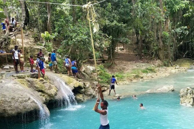 private-dunns-river-falls-and-blue-hole-from-montego-bay-tour