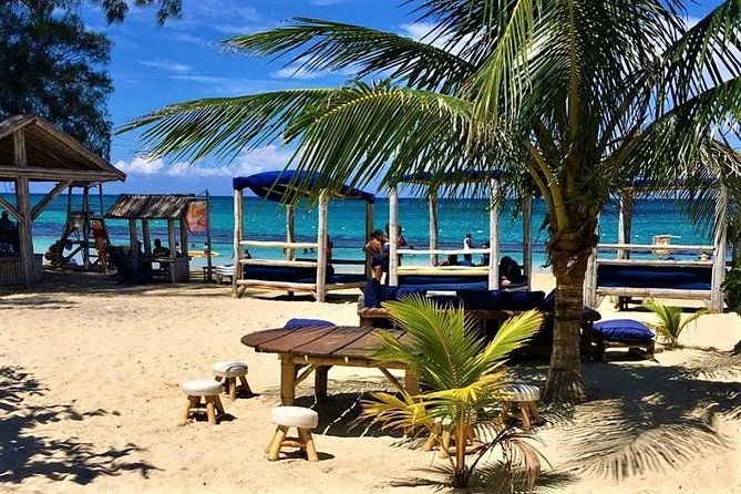 private-dunns-river-falls-tour-and-bamboo-blu-beach-experience-from-ocho-rios