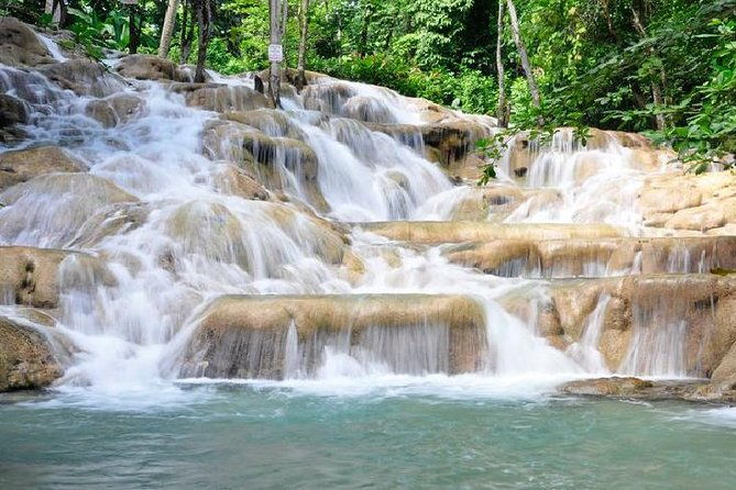 private-dunns-river-falls-with-entrance-fees