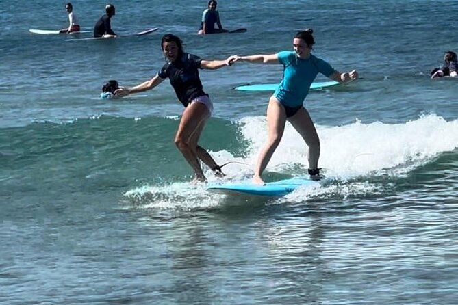 private-duo-surfing-lesson-guadeloupe