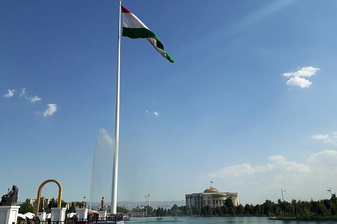 Private Dushanbe Guided Tour - 1. Statue of Ismoil Somoni and Dusti Square