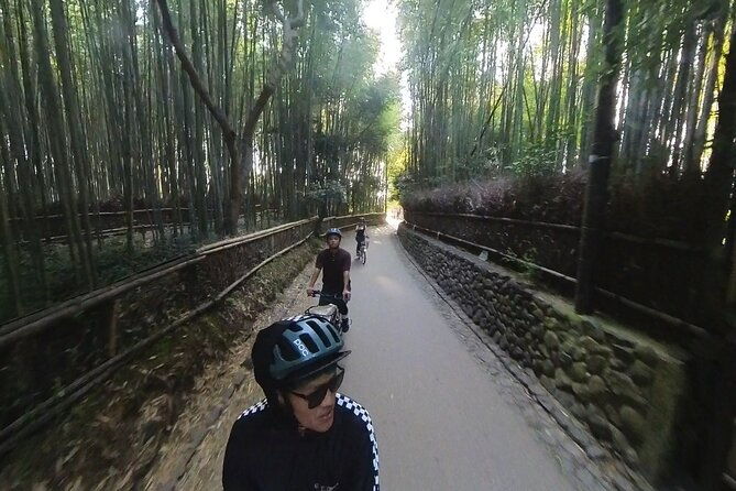 private-e-bike-cycling-tour-in-arashiyama
