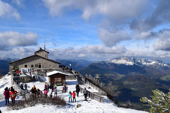 private-eagles-nest-and-hallstatt-tour-from-salzburg