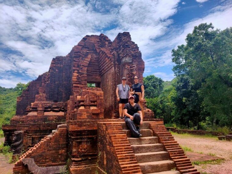 private-early-my-son-sanctuary-tour