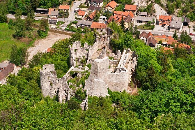 Private eclectic hiking experience of Samobor Hills - Key Points