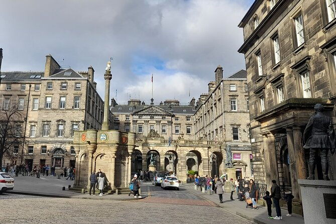 private-edinburgh-old-town-and-royal-mile-walking-tour