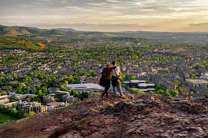 private-edinburgh-tour-for-families-with-a-local-100-personalized