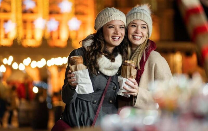 Private Edinburghs Enchanted Christmas Walkabout - Key Points