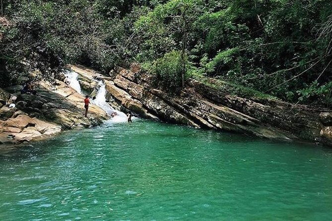 private-el-yunque-waterslides-and-luquillo-beach-tour