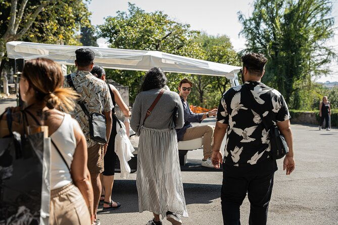 private-electric-tuktuk-tour-of-rome-with-prosecco-and-pickup