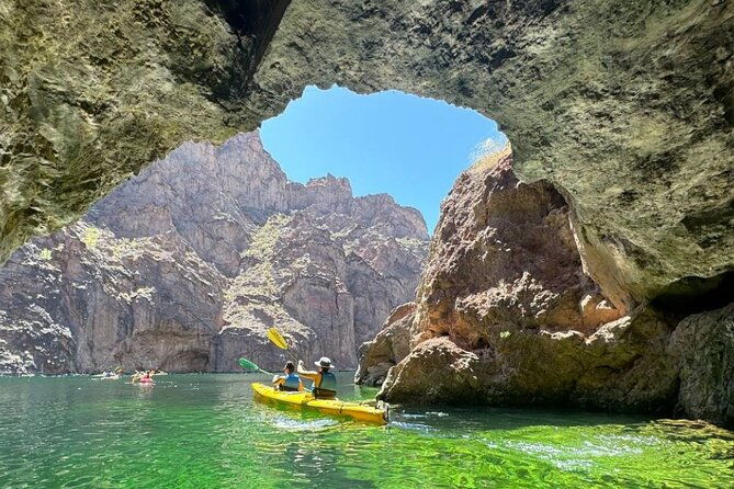private-emerald-cave-kayak-tour-in-las-vegas