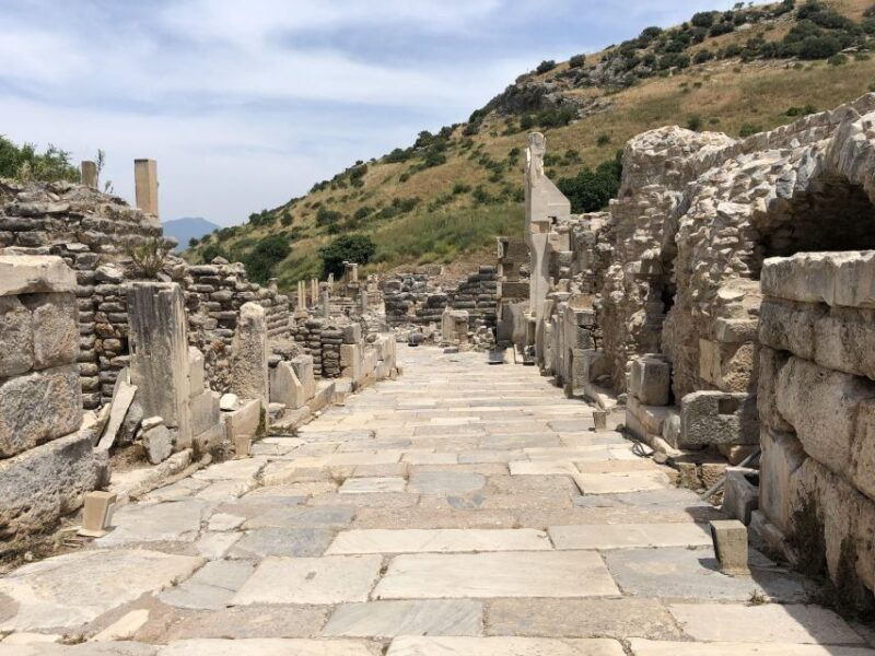 private-ephesus-tour-for-cruise-guests-w-skipthelinetickets