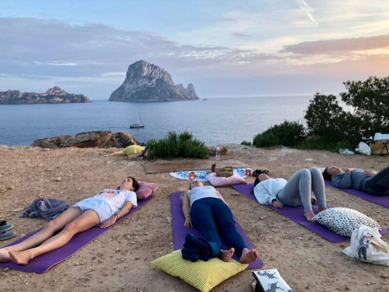 private-es-vedra-yoga-adventure