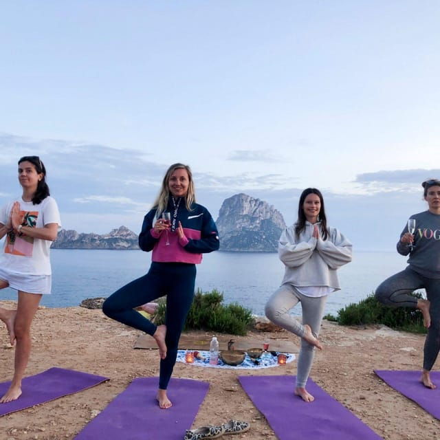 private-es-vedra-yoga-adventure