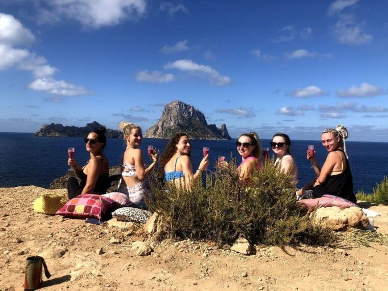 private-es-vedra-yoga-adventure