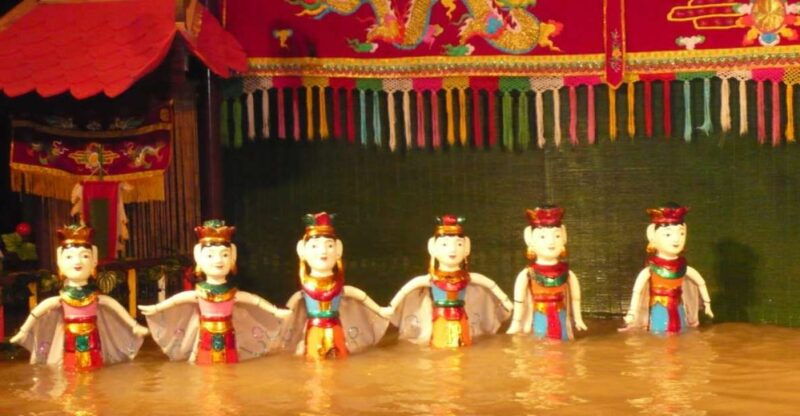 private-evening-cyclo-tour-with-water-puppet-show