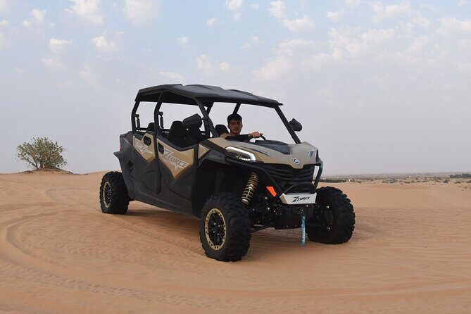 Private Evening Desert Safari Dubai 4×4 Vehicle with BBQ Dinner - Evening Entertainment & Cultural Shows