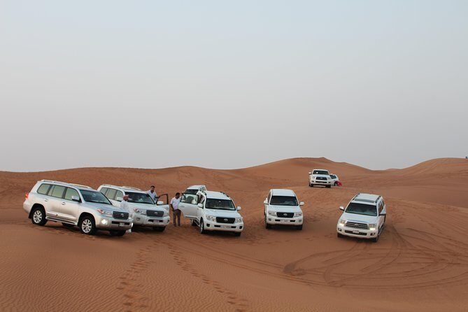Private Evening Desert safari with BBQ Dinner & Entertainment - Key Points