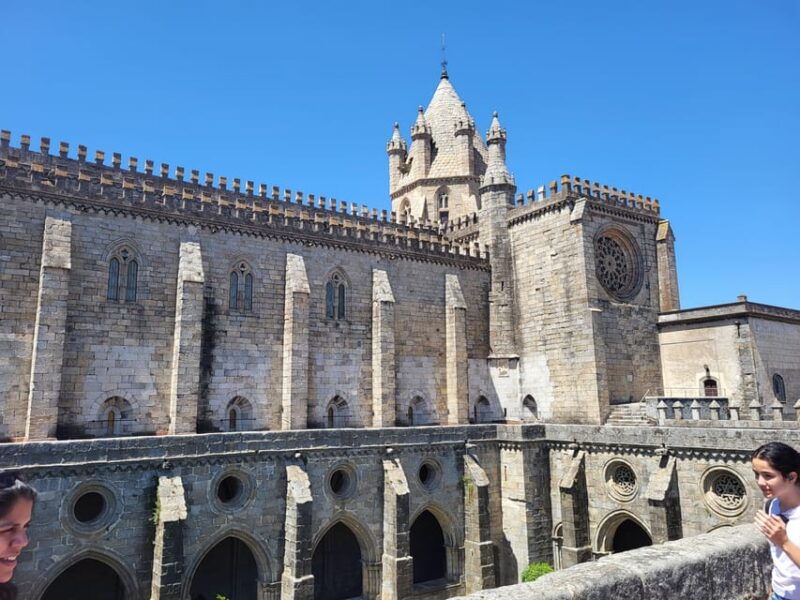 private-evora-tour-megaliths-historic-center-cork-region